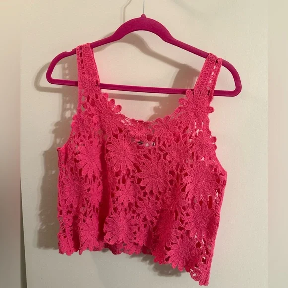 Runway Paris Pink Crochet Lace Crop Tank Top - Picture 2 of 4